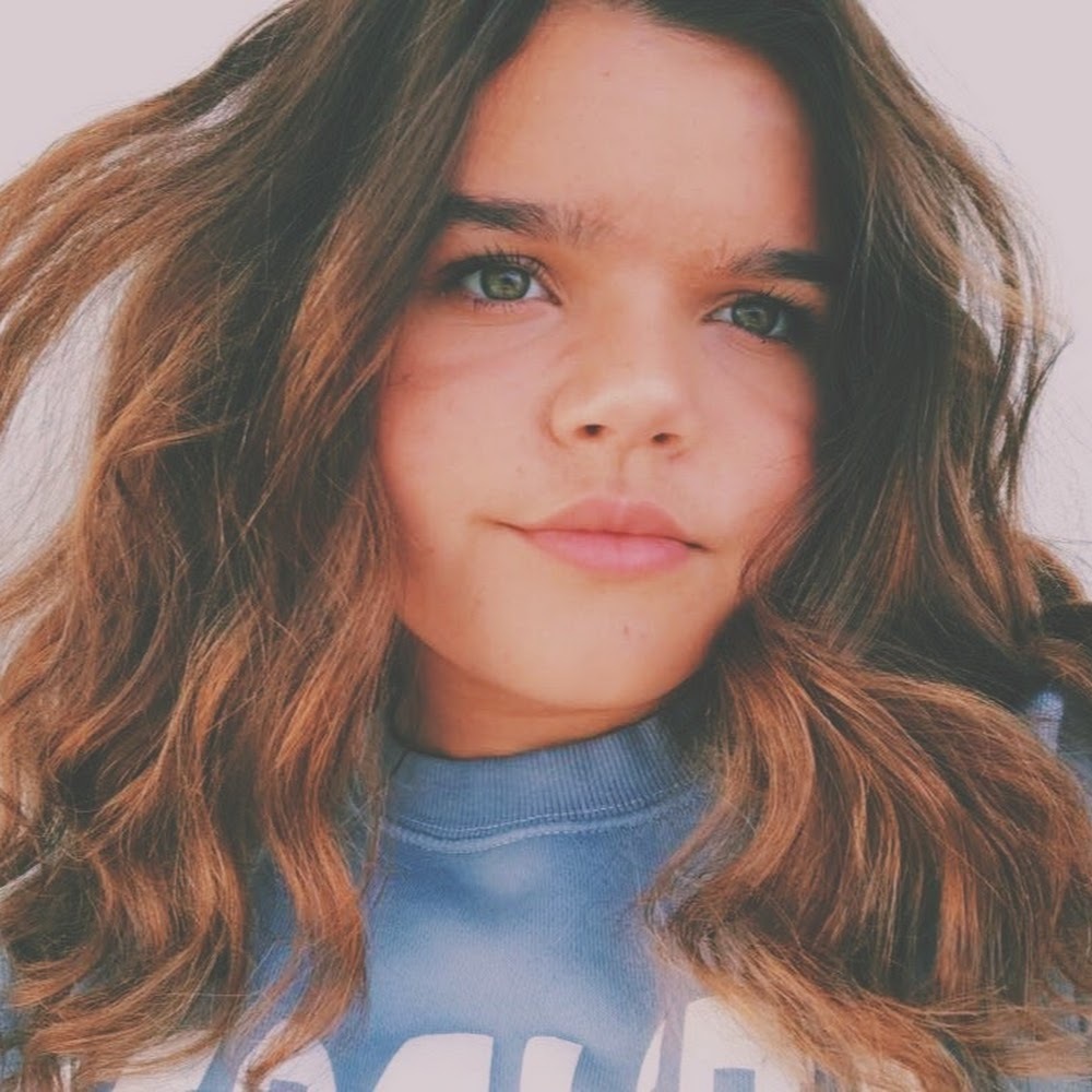 Meet your Posher, Ava